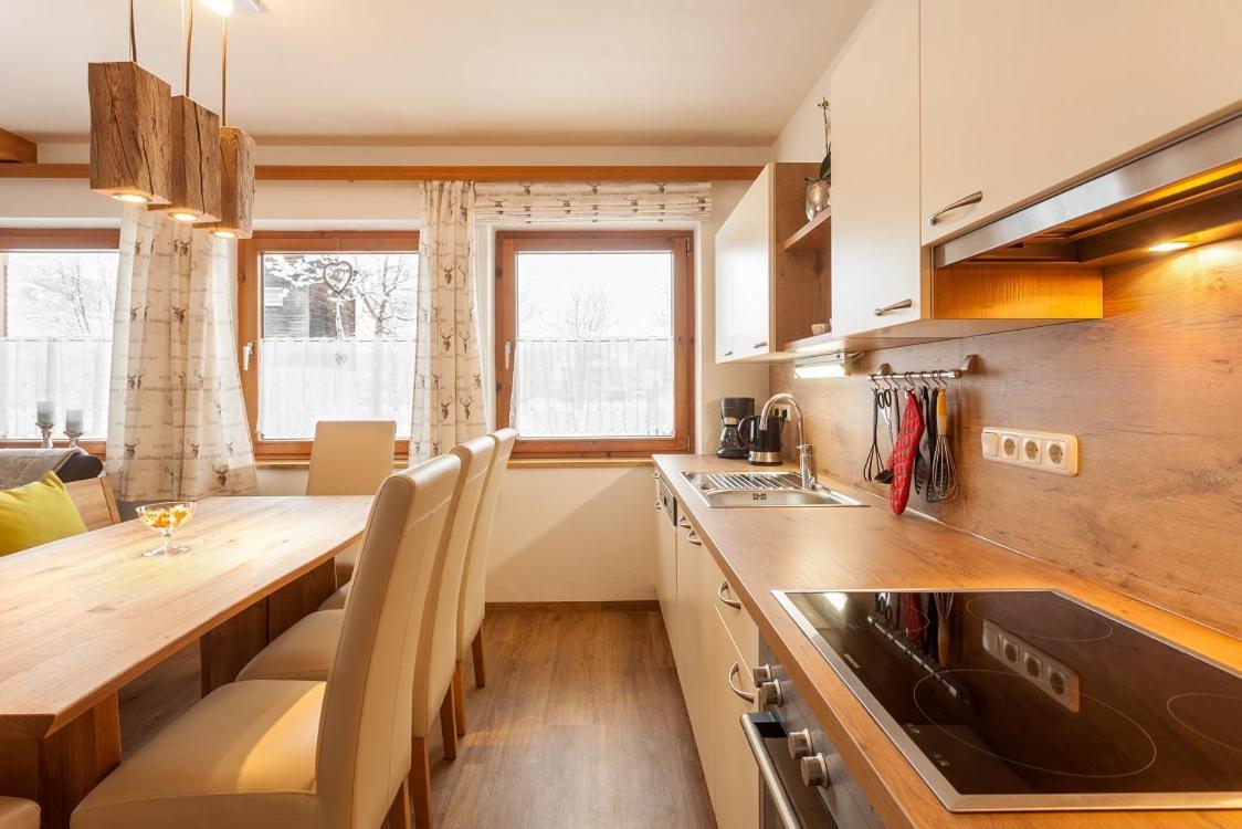 Holiday Im Gaestehaus Warter In Altenmarkt อัลเทนมาร์คท์ อิม พองเงา ภายนอก รูปภาพ