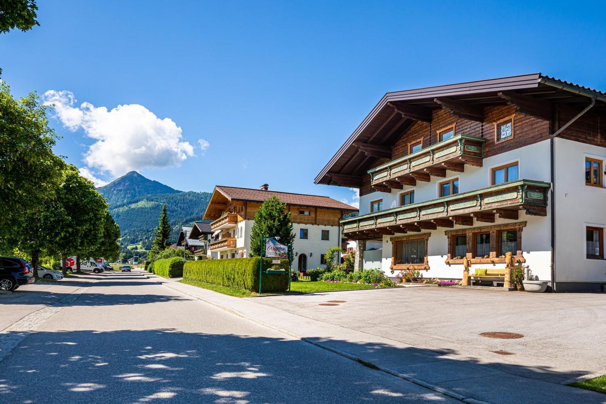 Holiday Im Gaestehaus Warter In Altenmarkt อัลเทนมาร์คท์ อิม พองเงา ภายนอก รูปภาพ
